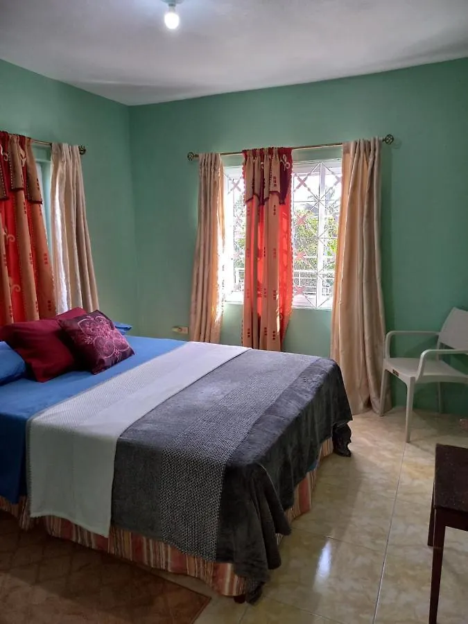 Sevelle Meadows 2 Extended Stay Spanish Town